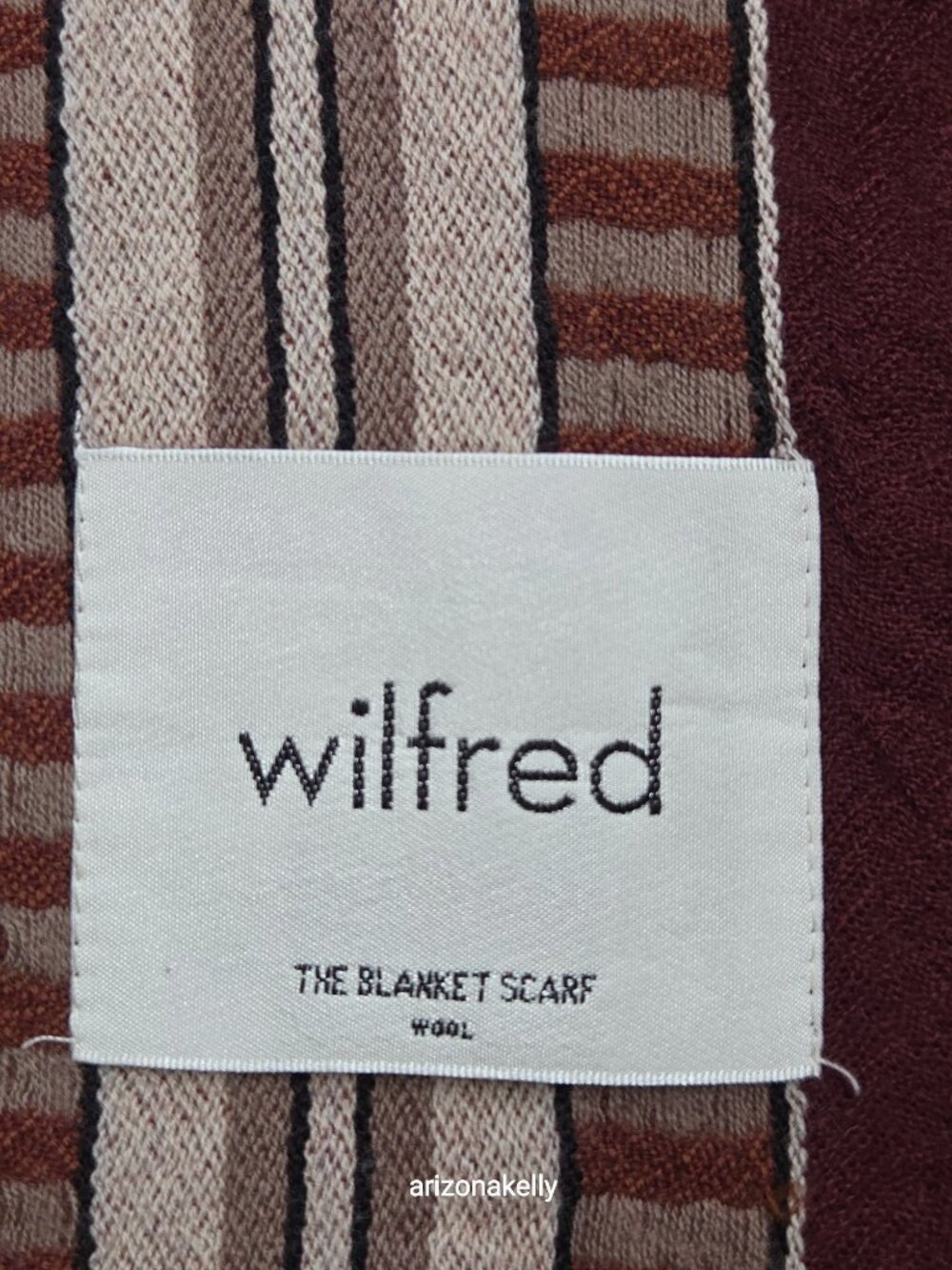 Wilfred Unworn WOOL Blanket Scarf Tiny Treated Hole Burgundy - Picture 2 of 10